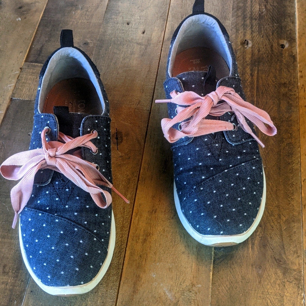 Toms Size 6 Denim Polka Dot & Mauve Pink Laces